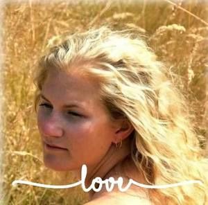 Meet your Posher, Lynsey